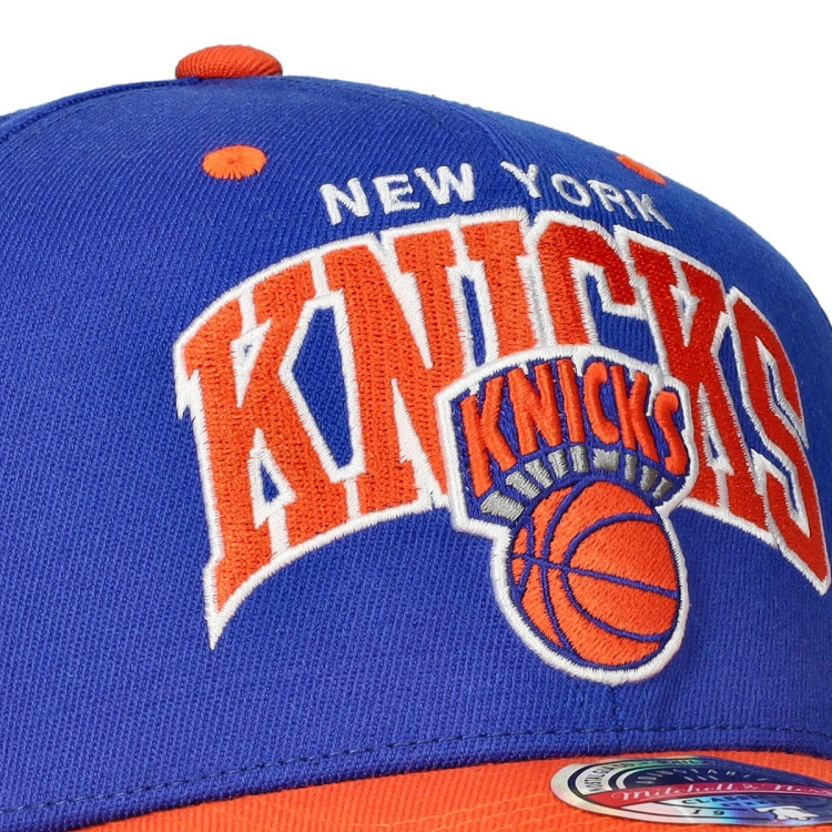 gorra-mitchell-ness-new-york-knicks-team-arch-classic-red-azul-3