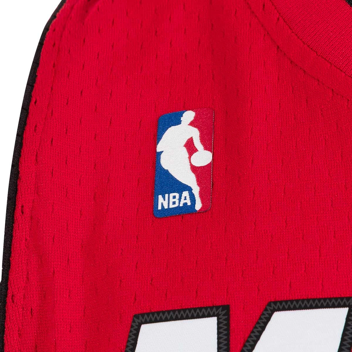 camiseta-mitchell-ness-miami-heat-2005-alonzo-mourning-university-red-4