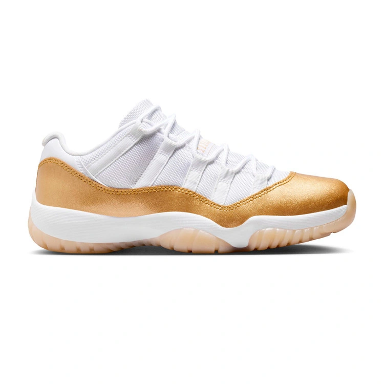 zapatilla-jordan-air-jordan-11-retro-low-mujer-white-metallic-gold-team-gold-2