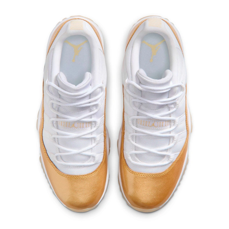 zapatilla-jordan-air-jordan-11-retro-low-mujer-white-metallic-gold-team-gold-5