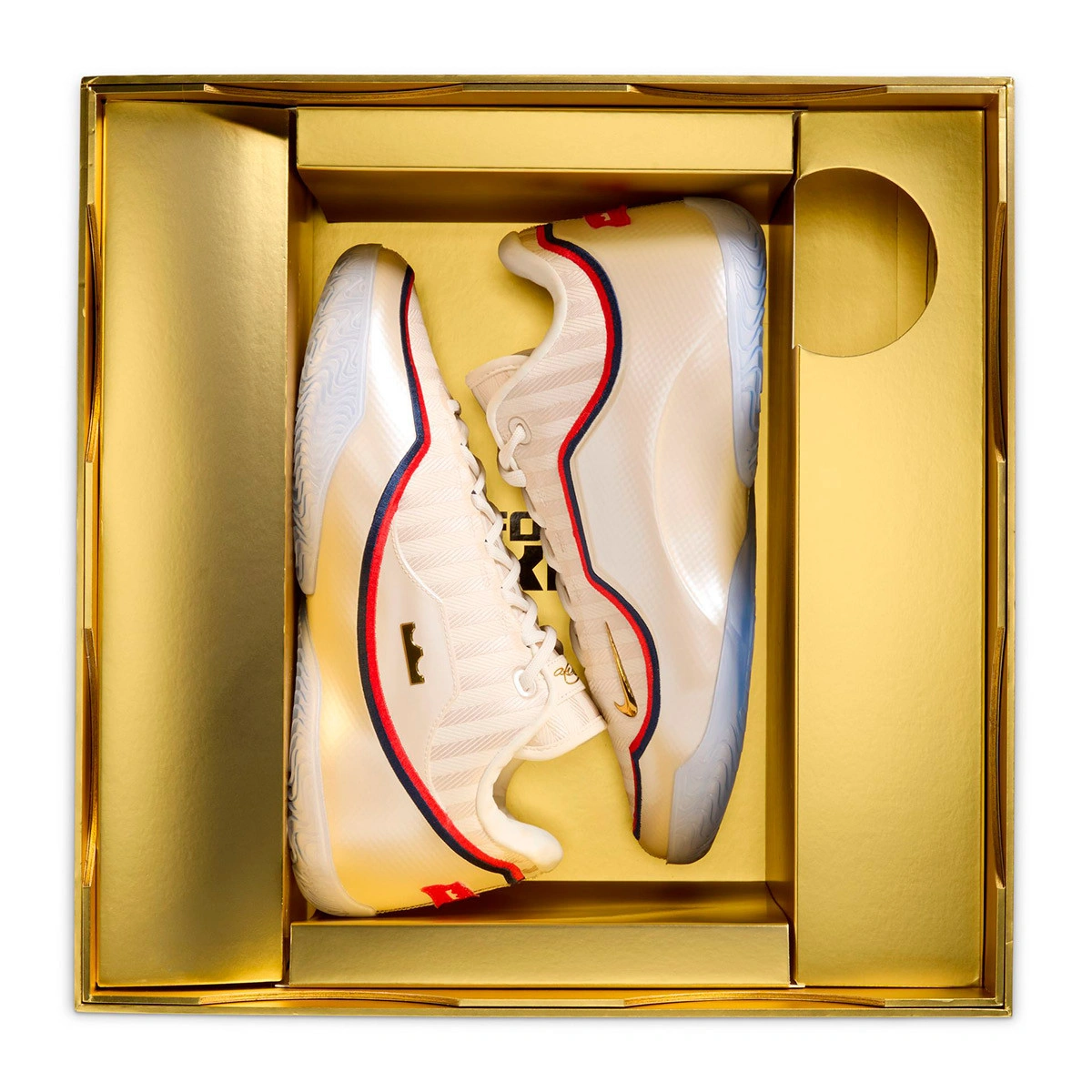 zapatillas-nike-lebron-23-old-glory-pale-ivory-mtlc-gold-univ-red-midnight-navy-11