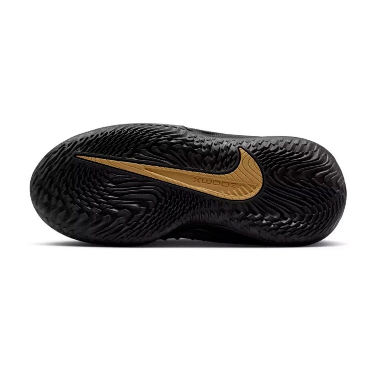 zapatillas-nike-g.t.-cut-4-wemby-black-bright-crimson-mtlc-gold-3