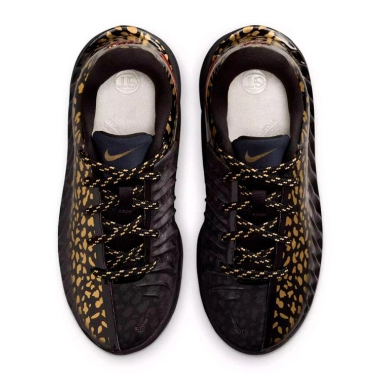 zapatillas-nike-g.t.-cut-4-wemby-black-bright-crimson-mtlc-gold-5