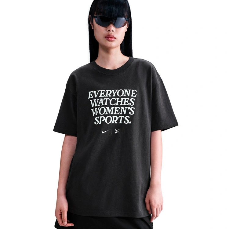 camiseta-nike-everyone-watches-womens-sports-off-noir-sail-2