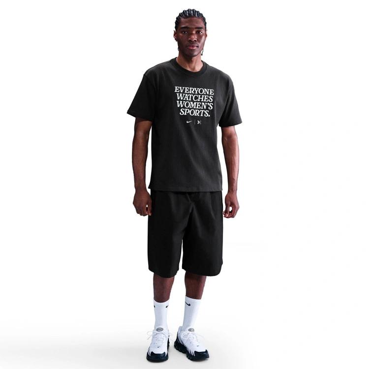 camiseta-nike-everyone-watches-womens-sports-off-noir-sail-3