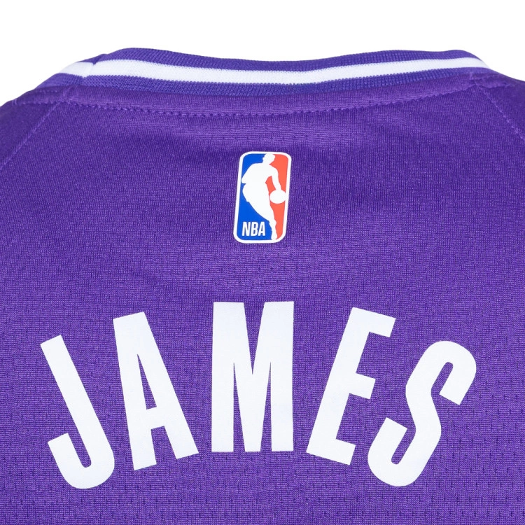 camiseta-jordan-los-angeles-lakers-swingman-statement-edition-lebron-james-nino-field-purple-4