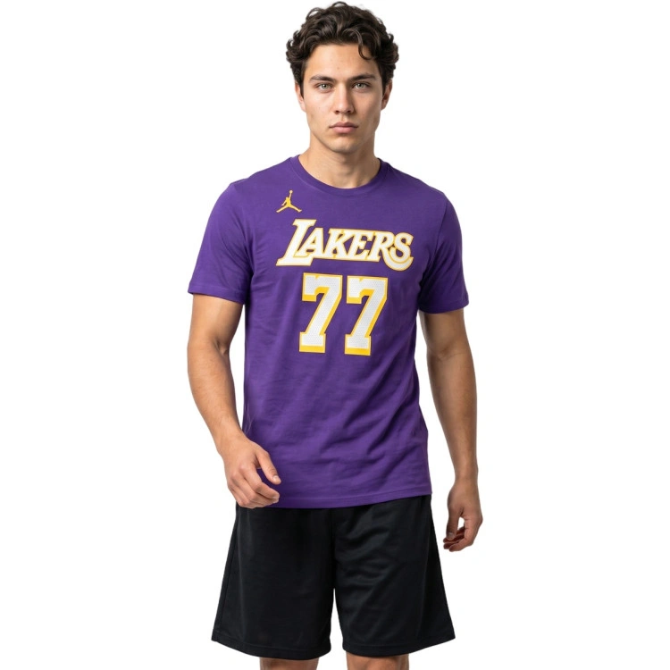 camiseta-jordan-los-angeles-lakers-essential-statement-edition-luka-doncic-field-purple-0