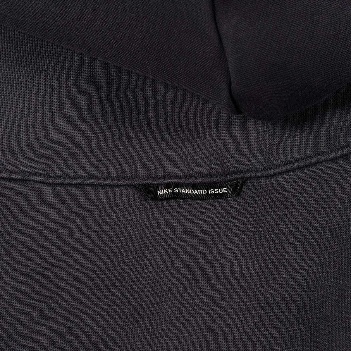 sudadera-nike-los-angeles-lakers-therma-fit-standard-issue-fleece-wash-dark-charcoal-4