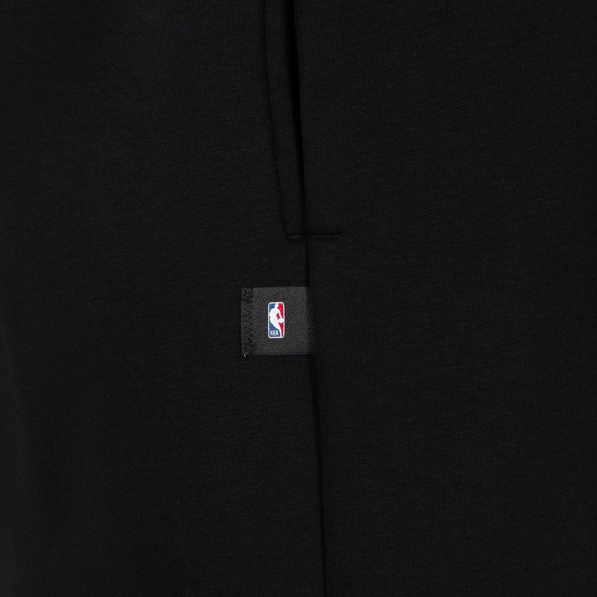 pantalon-corto-nike-golden-state-warriors-therma-fit-standard-issue-fleece-icon-black-white-4