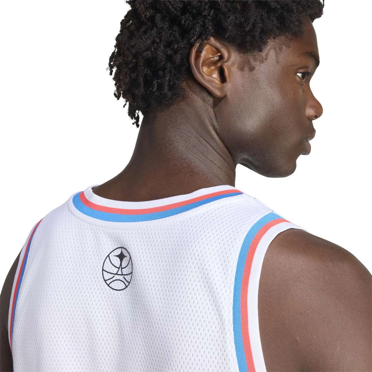 camiseta-adidas-paris-basketball-segunda-equipacion-2026-2027-white-2