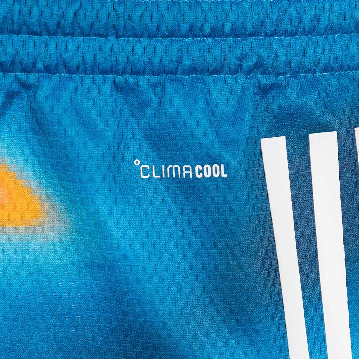 pantalon-corto-adidas-paris-basketball-tercera-equipacion-2026-2027-lucid-ray-blue-5