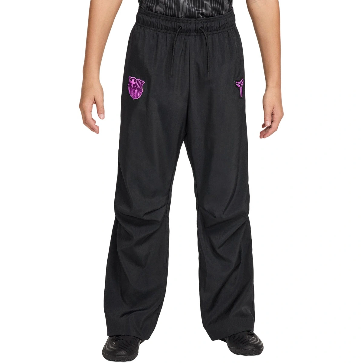 pantalon-largo-nike-fc-barcelona-fanswear-2026-2027-nino-black-metallic-gold-no-sponsor-away-0
