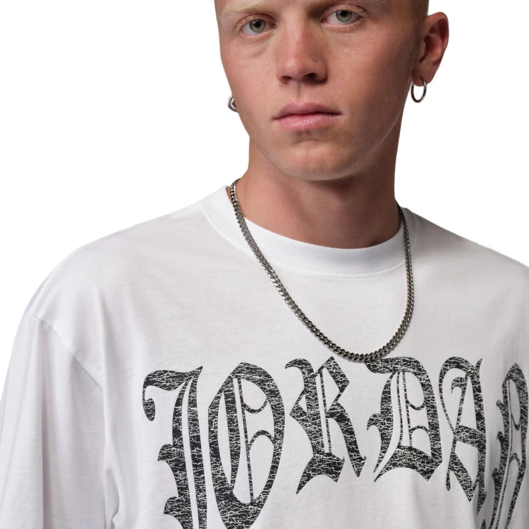 camiseta-jordan-brooklyn-gothic-85-crew-white-black-2