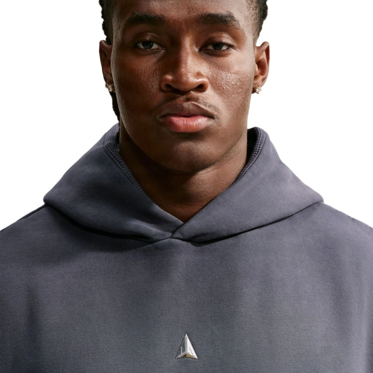 sudadera-nike-ja-morant-therma-fit-standard-issue-fleece-black-ice-silver-2