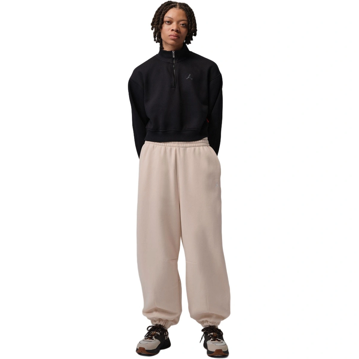 pantalon-largo-jordan-brooklyn-fleece-jogger-mujer-pearl-white-4