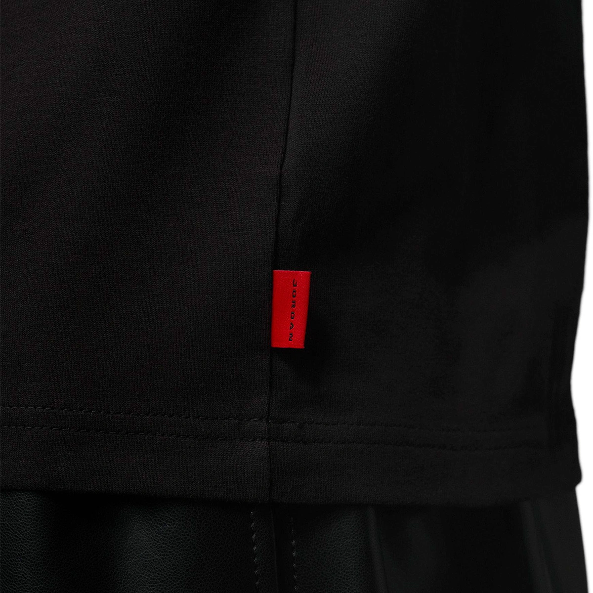 camiseta-jordan-brooklyn-crew-black-3