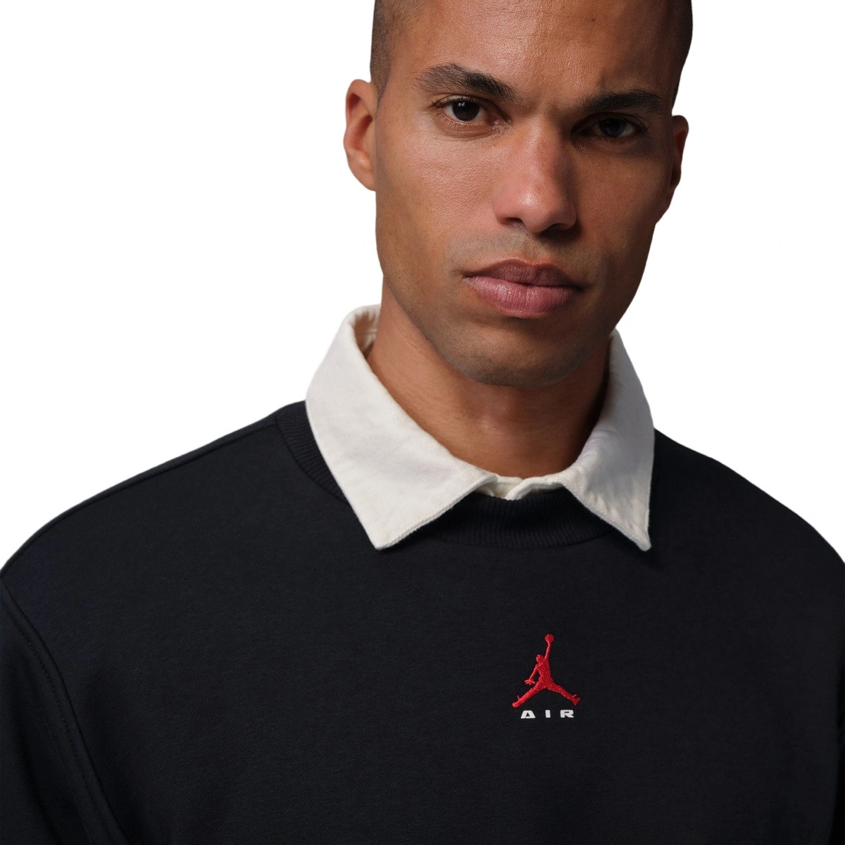 sudadera-jordan-brooklyn-statement-crew-black-university-red-2