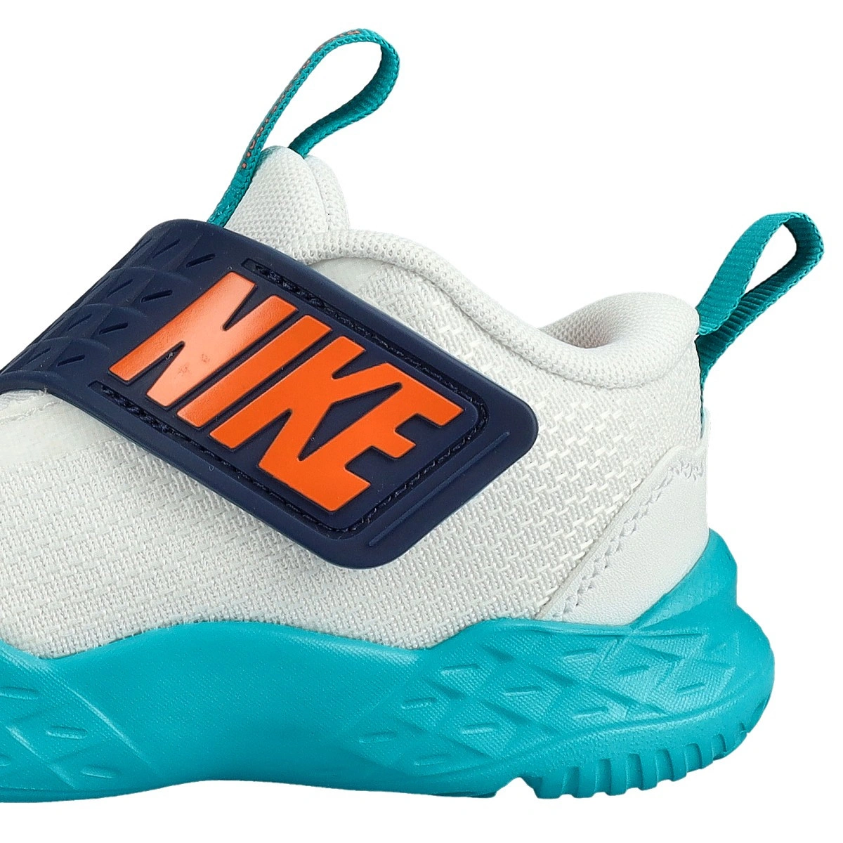 zapatillas-nike-team-hustle-d12-bebe-blanco-8