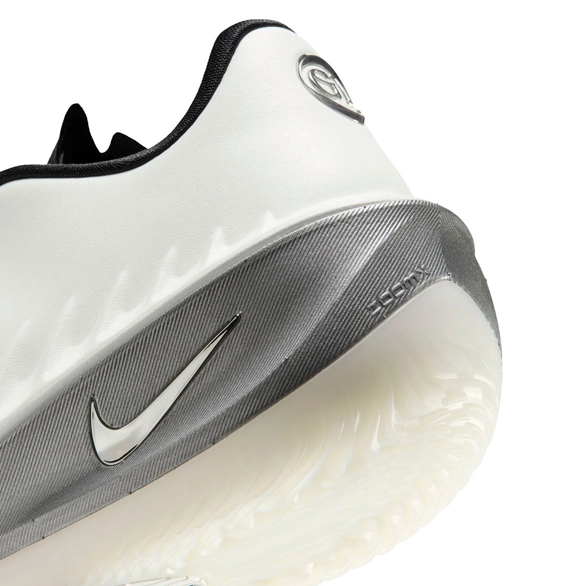 zapatillas-nike-g.t.-cut-4-se-summit-white-metallic-silver-6