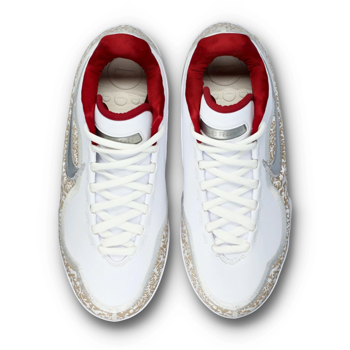 zapatillas-nike-lebron-23-laser-white-metallic-silver-team-red-5
