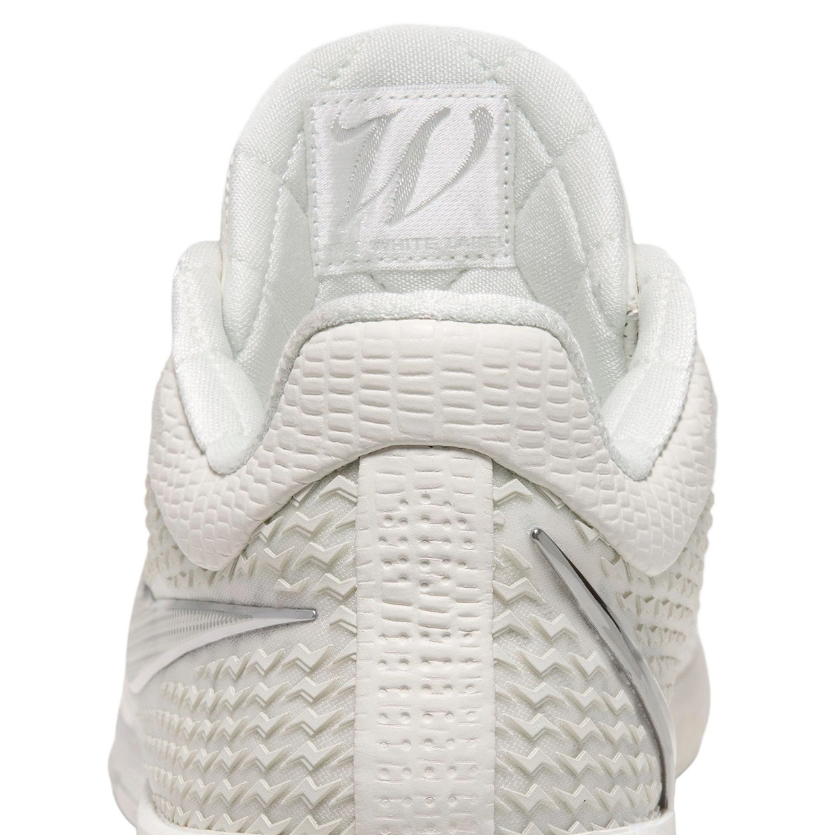 zapatillas-nike-sabrina-4-lx-white-label-sail-metallic-silver-sail-8
