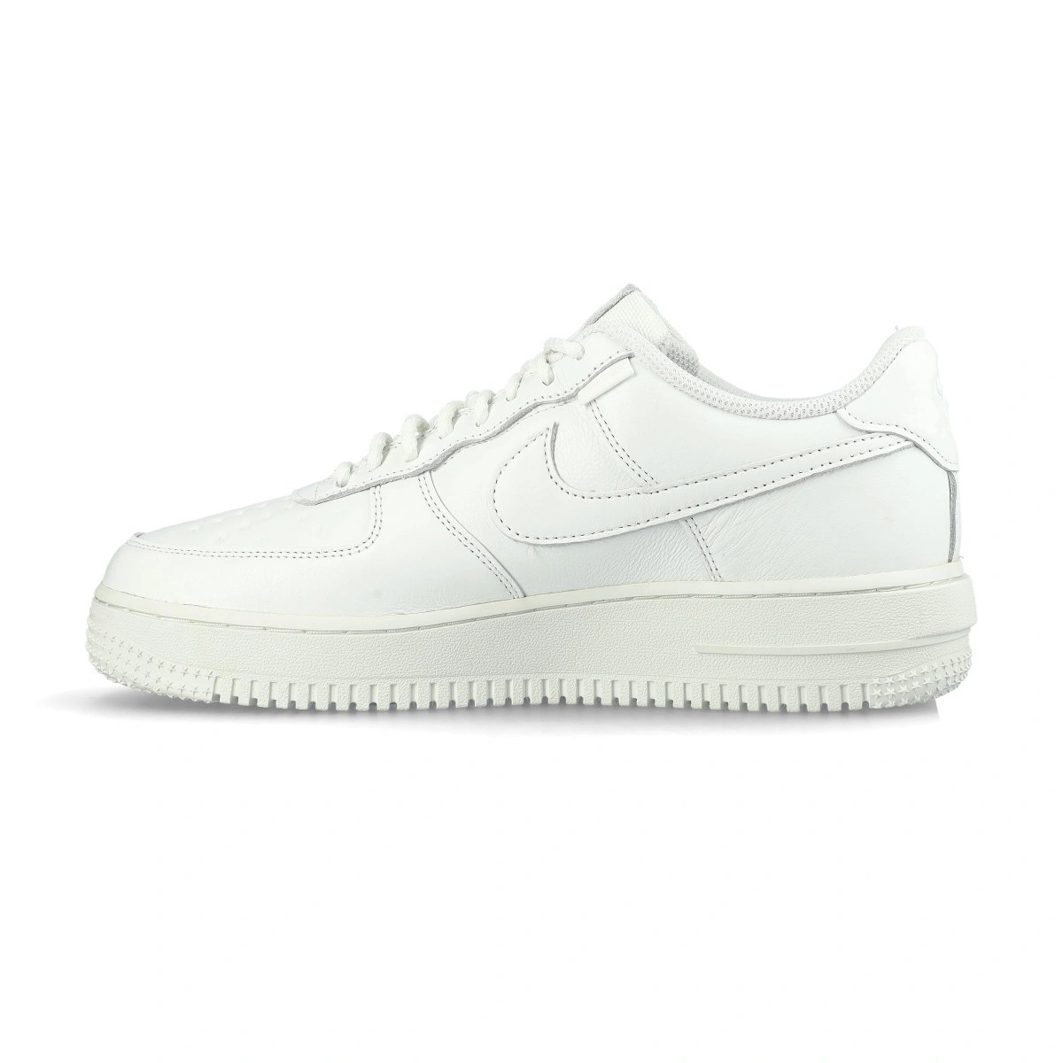 sneakers-nike-air-force-1-gore-tex-vibram-blanco-2