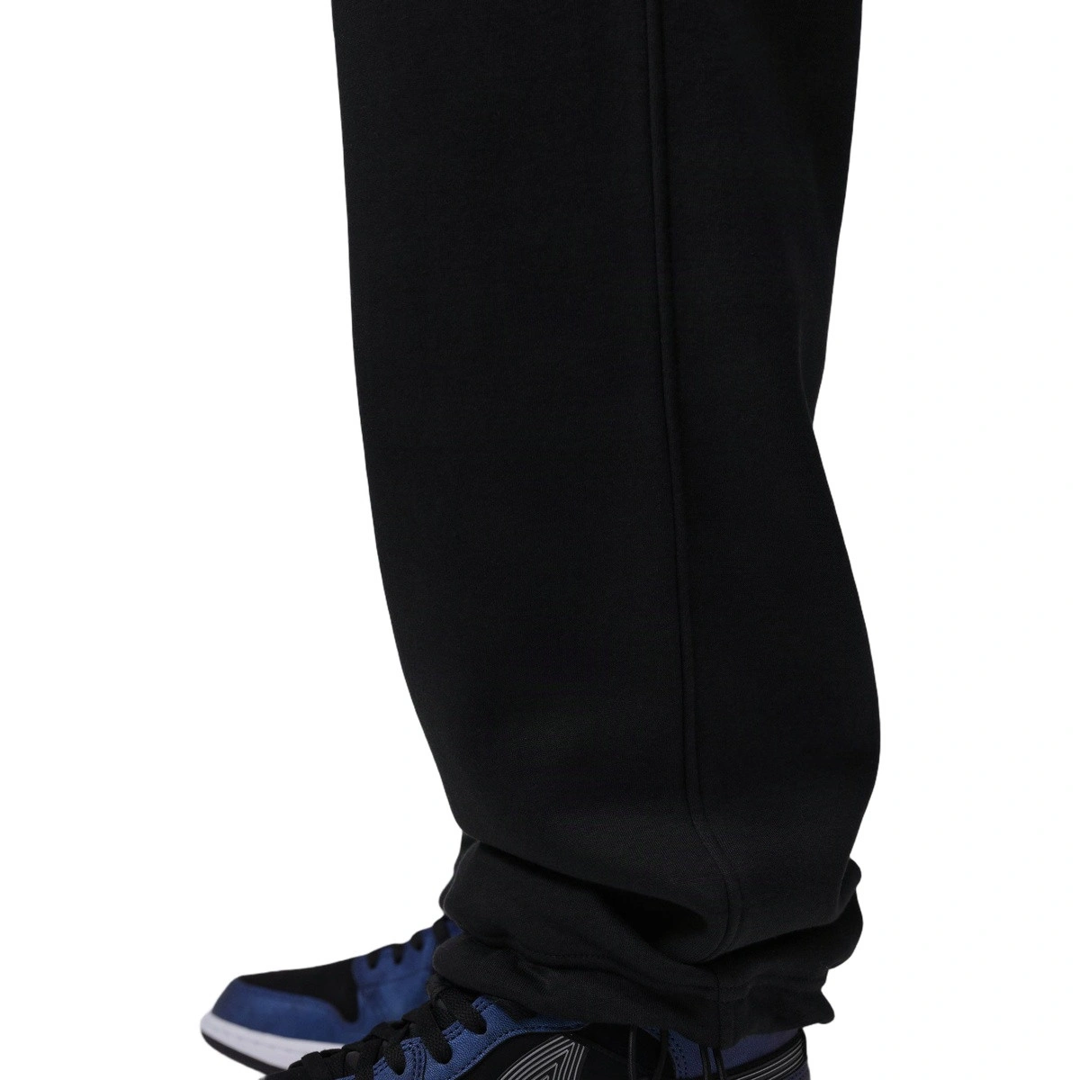 pantalon-largo-jordan-brooklyn-space-jam-fleece-open-hem-black-4