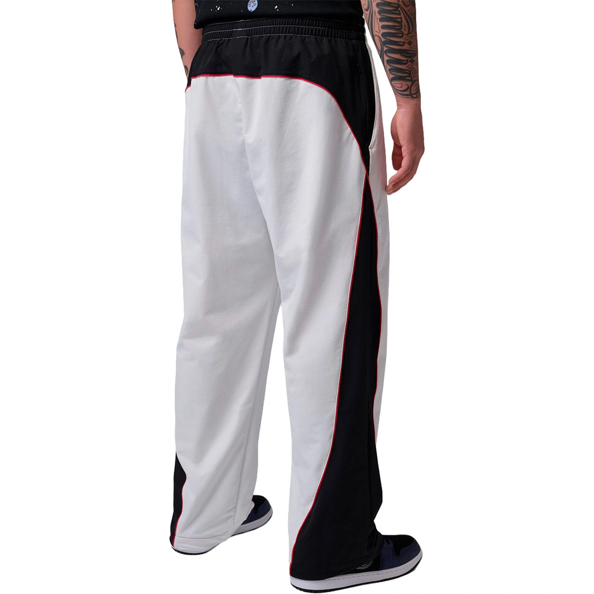 pantalon-largo-jordan-sport-space-jam-summit-white-black-varsity-red-1